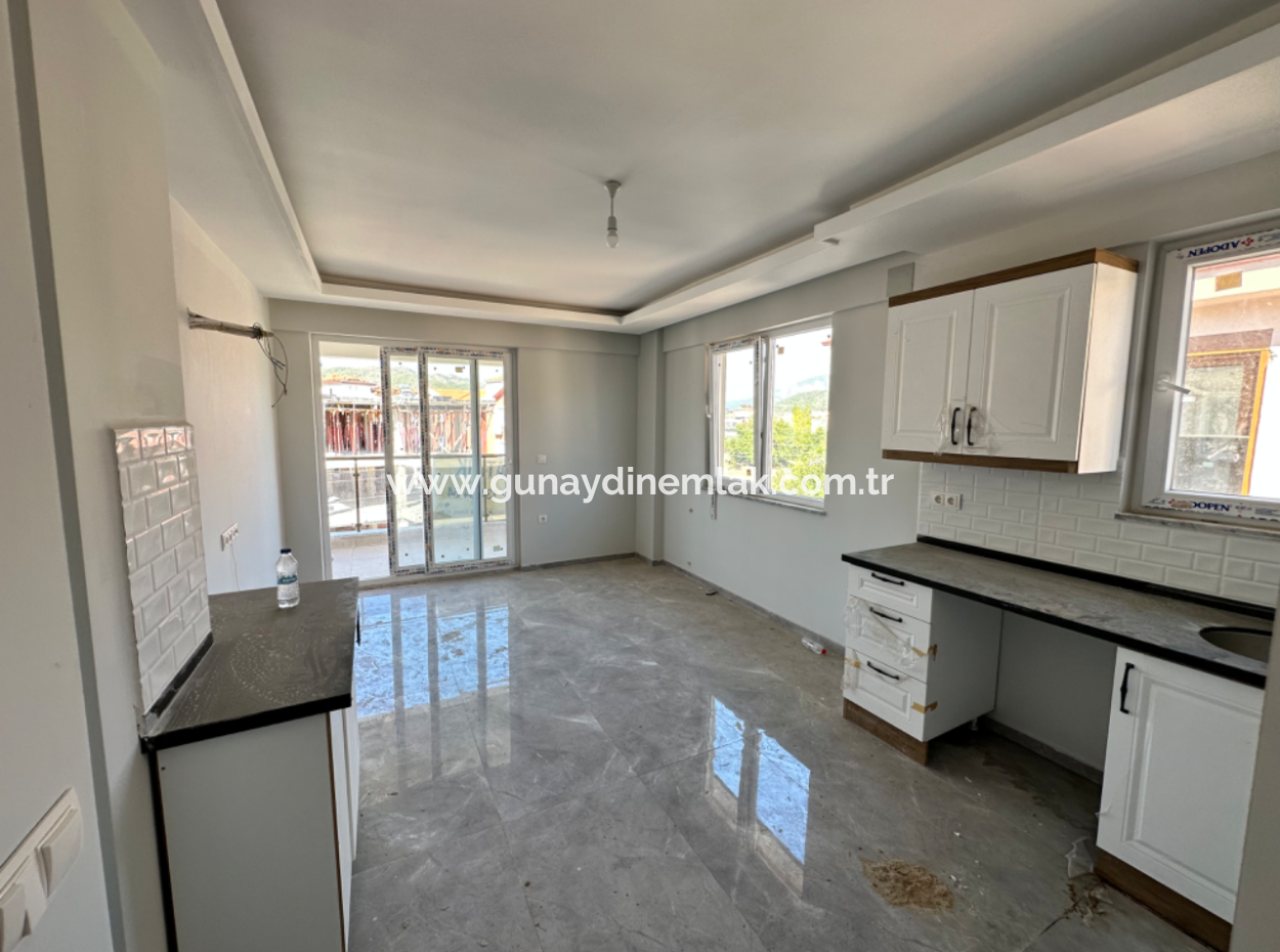 Wohnung Zu Verkaufen In Ortaca Karaburun Auf 75 M2 2 1 Investitionsmöglichkeit.