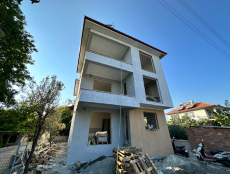 Wohnung Zu Verkaufen In Ortaca Cumhuriyet Auf 50 M2 1 1 Investition.