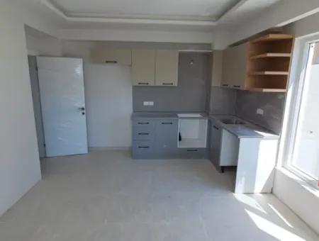 1 1 Wohnung Zu Verkaufen Mit Schwimmbad 70 M2 In Dalaman Hürriyet