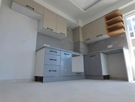 1 1 Wohnung Zu Verkaufen Mit Schwimmbad 70 M2 In Dalaman Hürriyet