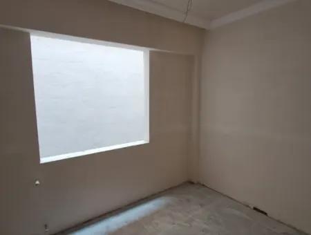 2 1 Wohnung Zum Verkauf Mit Eigenem Bad Im Zentrum Von Ortaca
