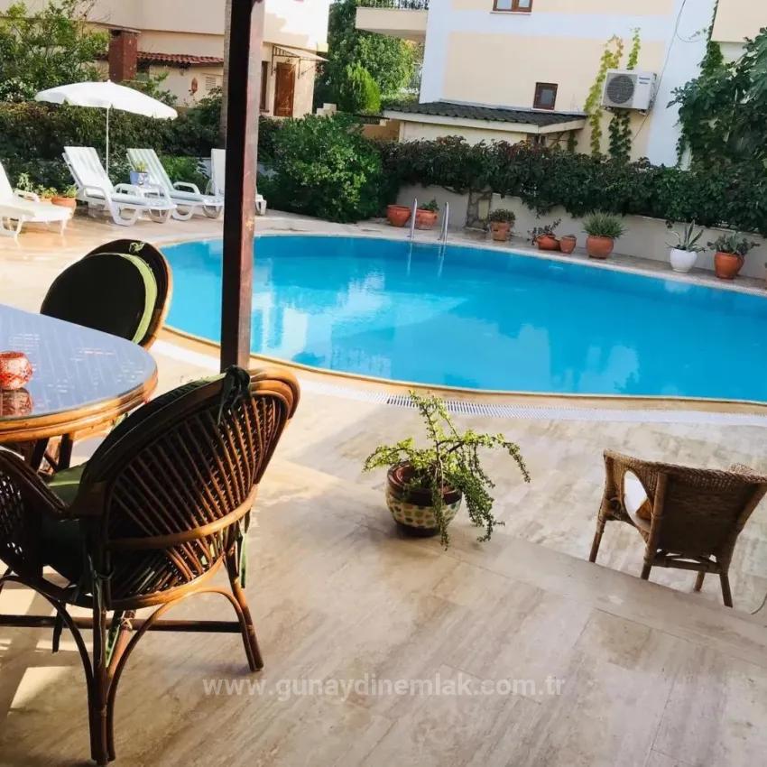 Detached 5+1 Triplex Villa With Pool For Sale In Dalyan Gülpınar Neighborhood.