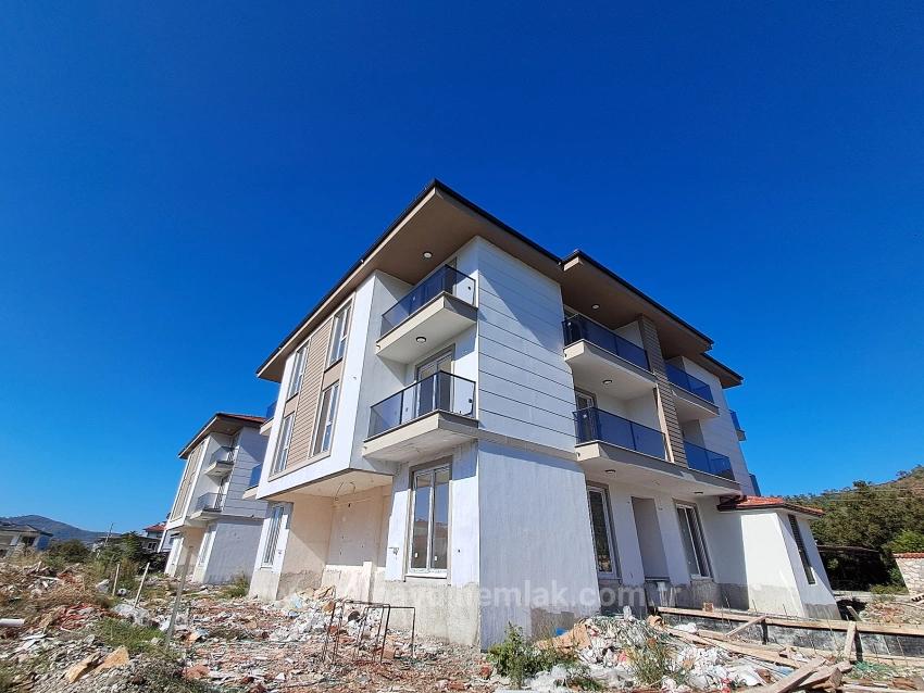 2+1 Luxury Apartment With Pool For Sale In Ortaca Çaylı Holiday Site