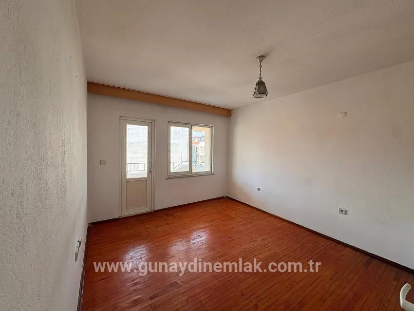 Central Location Closed Kitchen 2+1 Flat - For Rent