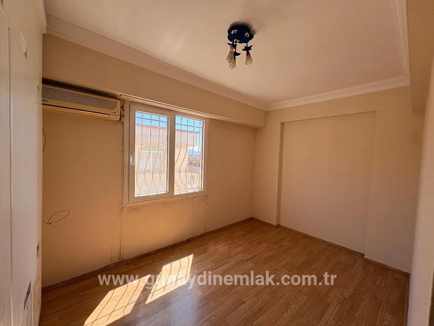 3+1 Bedroom Apartment For Rent in Terzialiler Nbh. Ortaca - 165 m²