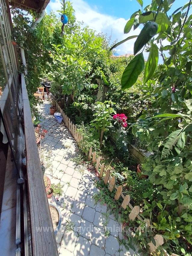 2+1 Apartment With Private Entrance For Sale In Bahçelievler From Günaydın Real Estate.