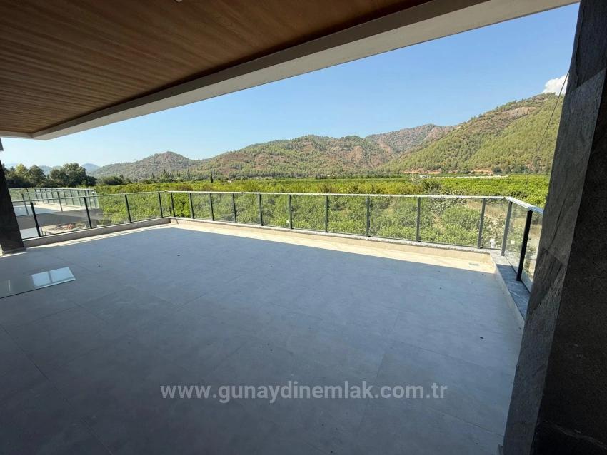 Günaydın Real Estate Offers An Ultra-Luxury Triplex 6+1 Detached Villa With A Private Pool In Çaylı.
