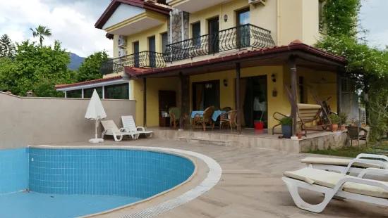 Detached 5+1 Triplex Villa With Pool For Sale In Dalyan Gülpınar Neighborhood.