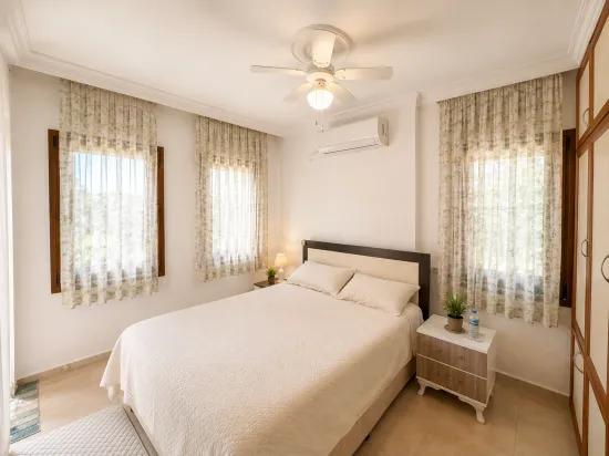 In the Centre of Dalyan, Furnished 3+1 Rental Villa with a Swimming Pool