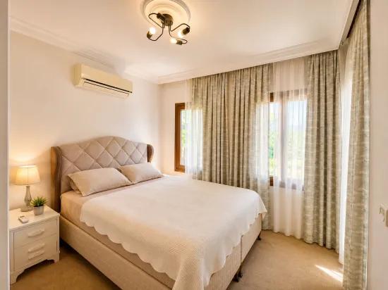 In the Centre of Dalyan, Furnished 3+1 Rental Villa with a Swimming Pool