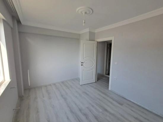 2+1 Opportunity Flat For Sale In Arıkbaşı Neighborhood From Günaydın Real Estate