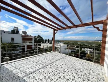 Villa For Sale In Super Position With Sea View From Günaydın Emlak