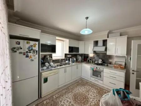 Ortaca Bahçelievler Mahallesi Kaloriferli 3 1 Closed Kitchen Apartment For Sale.