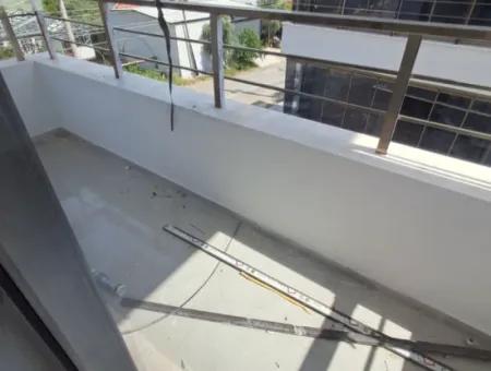 Ortaca Karaburunda Spacious Zero 2 1 Apartment For Rent