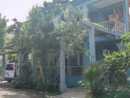 2 1 Apartment For Rent In A Garden In Bahçelievler