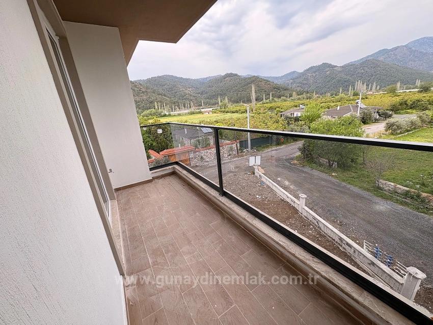 Квартира 2+1 С Бассейном На Продажу В Районе Ортаджа Чайлы.