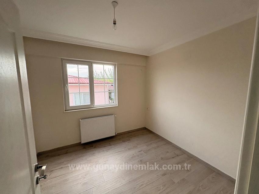 Сдается В Аренду 2+1 Квартира С Ванной Комнатой В Районе Ортача Джумхуриет.