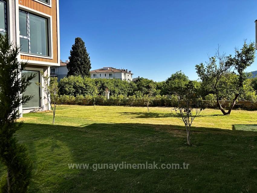 Роскошная Квартира 2+1 С Бассейном На Продажу В Ортаджа Арыкбаши