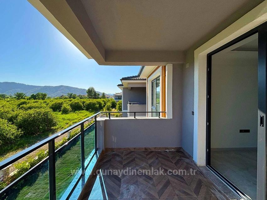 Роскошная Квартира 2+1 С Бассейном На Продажу В Ортаджа Арыкбаши