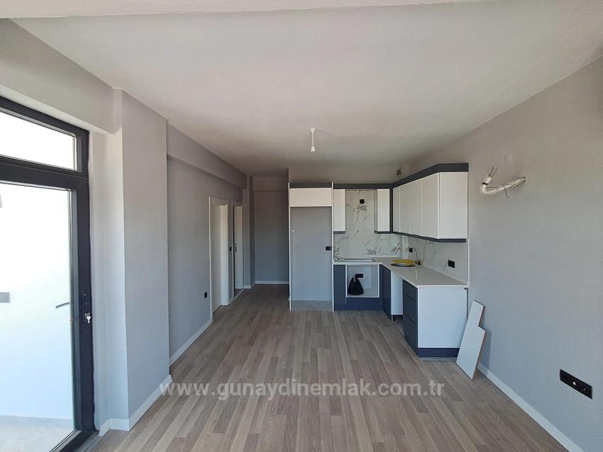 Продается Квартира 1+1 В Ортадже Карабурун, В Комплексе С Бассейном