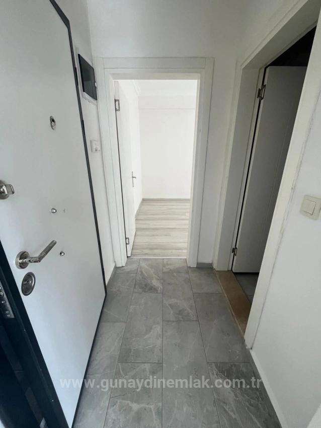 Квартира 1+1 Со Стеклянным Балконом В Ортадже Карабурун