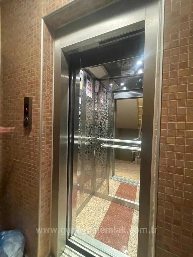 Продается Большая Квартира 3+1 С Крытой Парковкой В Ортаджа Джумхуриет