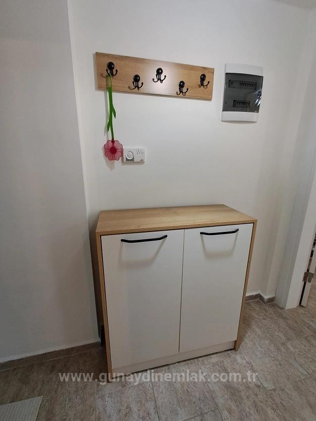 Günaydin Emlaktan Karaburunda Havuzlu Site Eşyali 2+1 Kiralik Daire