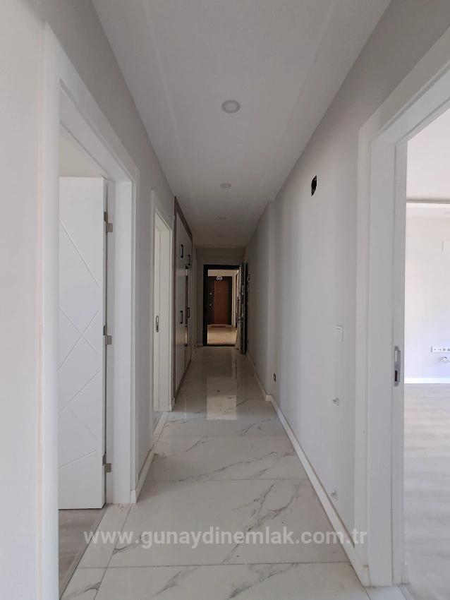 Квартира 2+1 С Закрытой Кухней В Престижном Районе С Бассейном В Районе Бахчелиэвлер От Агентства Недвижимости Günaydın