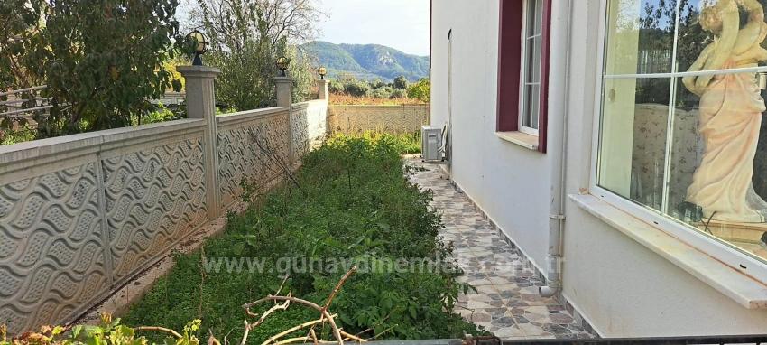 Компания Günaydın Real Estate Предлагает К Продаже Построенную По Индивидуальному Проекту Виллу С 3 Спальнями И 1 Ванной Комнатой, Полностью Меблированную, В Районе Кызыляка, Ула.