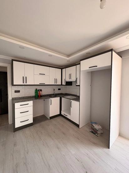 Просторная Квартира На Среднем Этаже (2 Спальни + 1 Ванная Комната) В Районе Терзиалилер, Ортача.