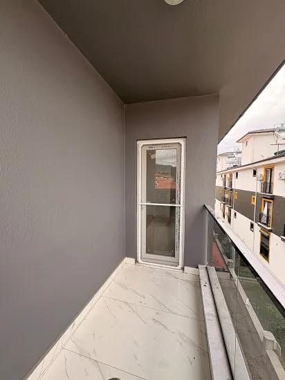 в Ortaca Karaburun новая 2+1 арендная квартира, с родительской ванной, просторная, светлая