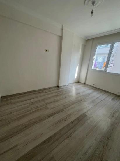 Квартира 1+1 Со Стеклянным Балконом В Ортадже Карабурун