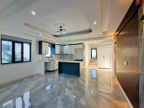 Роскошная Вилла 3+1 С Крытой Парковкой Продается В Районе Карабурун, Ортача.