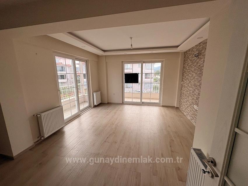 Ortaca Cumhuriyet Mah. 2+1 Ebeveyn Banyolu Kiralık Daire