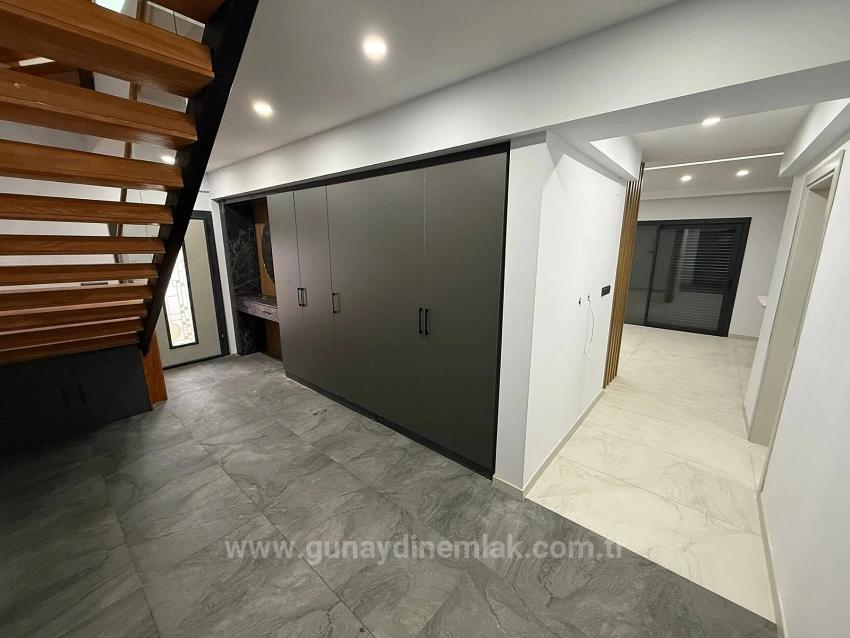 Ortaca Çaylı Mah. 6+1 Özel Havuzlu Lüks Tripleks Satılık Villa