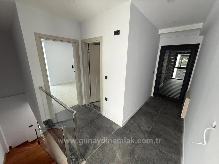 Ortaca Çaylı Mah. 6+1 Özel Havuzlu Lüks Tripleks Satılık Villa