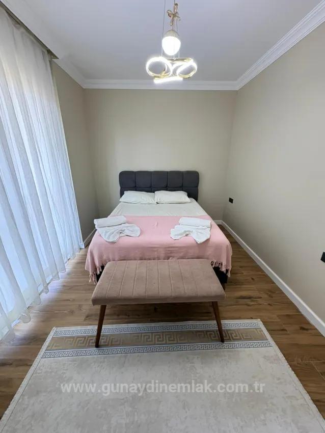 Ortaca Cumhuriyet Mahallesi'nde 4+1 Havuzlu Villa