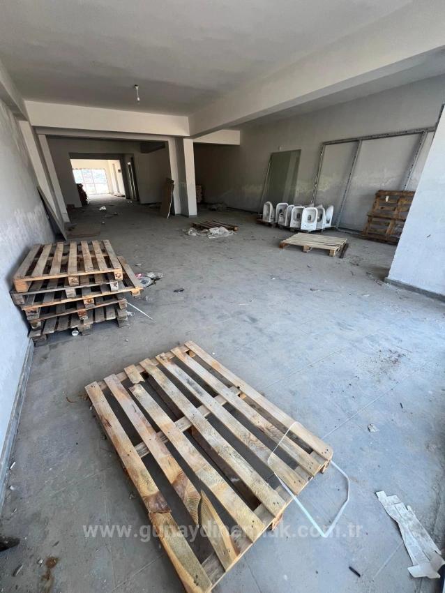 Fethiye Karaçulhada Çevre Yolu Üzeri 350 M² Kiralık İşyeri