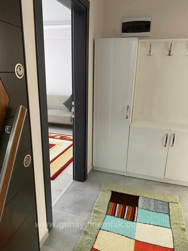 Dalaman Karaçalıda Eşyalı Geniş Satılık 1+1 Daire