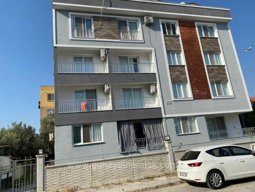 Dalaman Karaçalıda Eşyalı Geniş Satılık 1+1 Daire