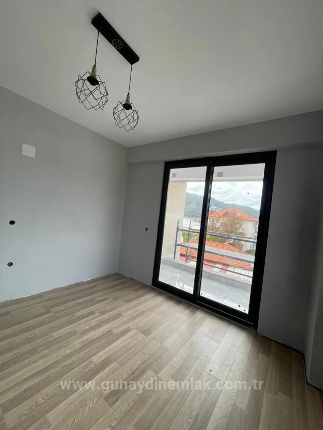 Ortaca Karaburunda Havuzlu Site İçinde 1+1 Satılık Daire