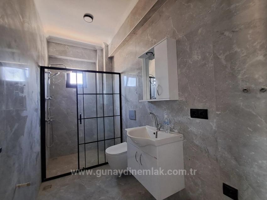 Ortaca Karaburunda Havuzlu Site İçinde 1+1 Satılık Daire