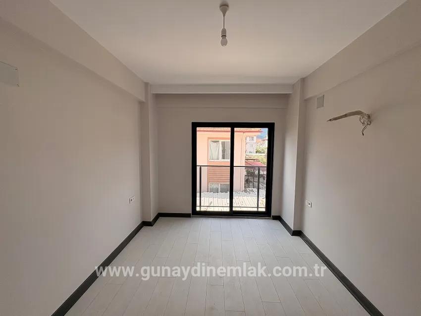 Ortaca Karaburun Mah. Satılık 2+1 Daire - 65 m²