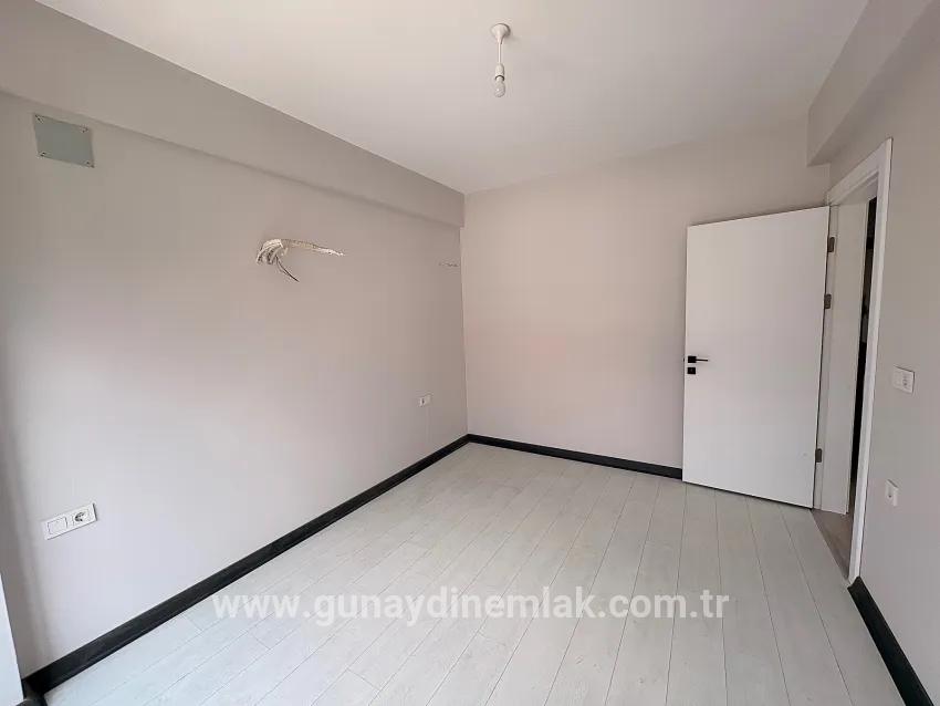 Ortaca Karaburun Mah. Satılık 2+1 Daire - 65 m²