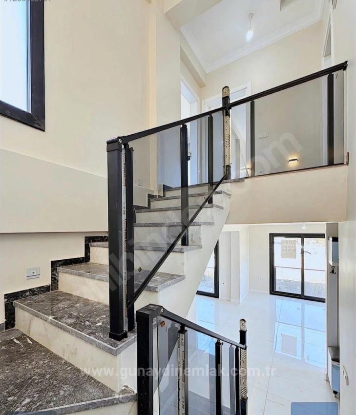 Köyceğiz Beyobasında Yerden Isıtmalı 2+1 Satılık Villa