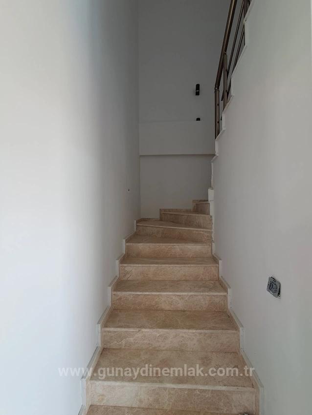 Ortaca Atatürk Mahallesinde 3+1 Sıfır Eşyalı Satılık Havuzlu Villa