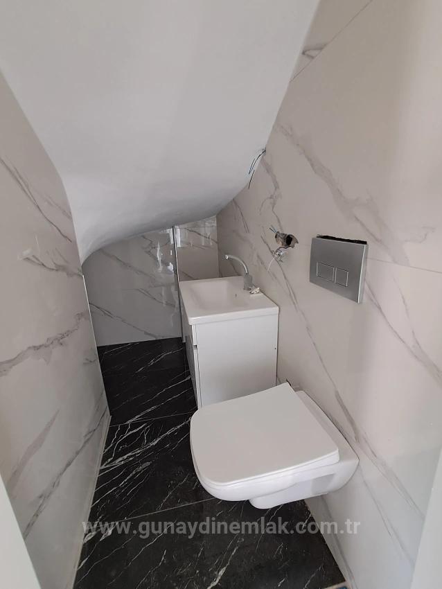 Ortaca Atatürk Mahallesinde 3+1 Sıfır Eşyalı Satılık Havuzlu Villa