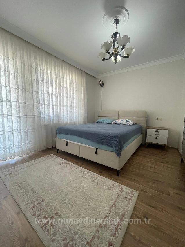 Ortaca Cumhuriyet De Kapalı Otoparklı 3+1 Geniş Satılık Daire