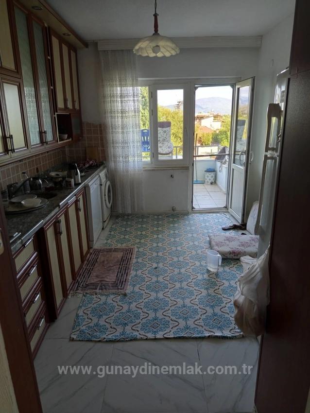 Günaydın Emlaktan Ortacada 3+1 Geniş Kapalı Mutfak Satılık Daire
