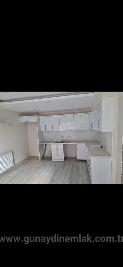 Günaydın Emlaktan Cumhuriyetde Sıfır 1+1 Satılık İskanlı Daire